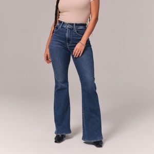 Abercrombie high rise flare Jean size 26